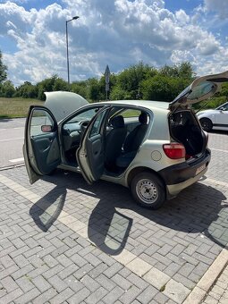 Toyota Yaris 1.0 (2002) – 128 000 km, STK/EK do 9/2026 - 12