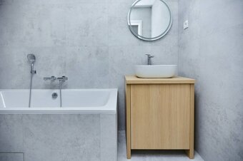 NA PREDAJ,NOVOZREKONŠTRUOVANÝ,3 - IZB. TEHLOVÝ BYT, KE - STA - 12