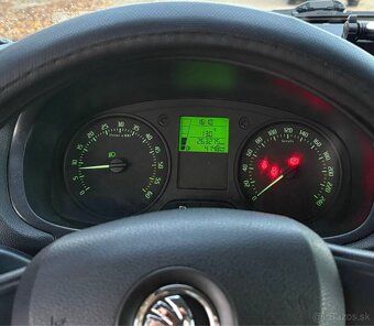 🟢 Škoda Fabia 1.6 TDI (2013) - 12