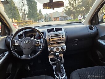 Toyota Urban Cruiser 1.4 I D-4D AWD Sol. - 12