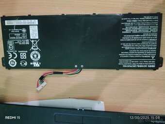 acer ES1-531 - 12