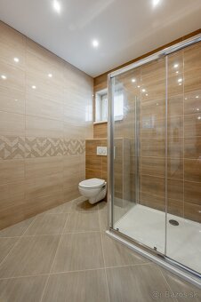 Štýlový tehlový bungalov, Perín, zástavba novostavieb - 12