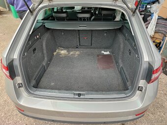 Rozpredám Škoda Superb 3 kombi elegance DSG AdBlue - 12