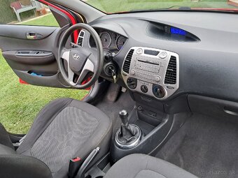 Predám Hyundai i20 - 12