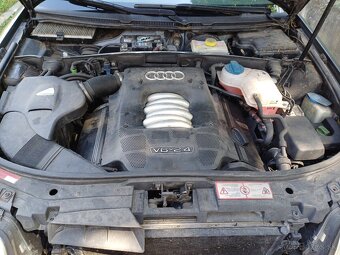 AUDI A6 C5 2.4 - 12