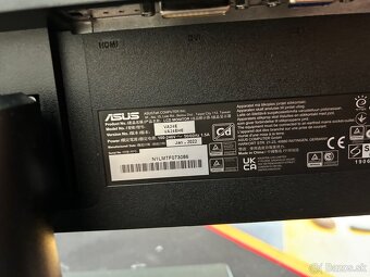 Predám notebook s príslušenstvom - 12