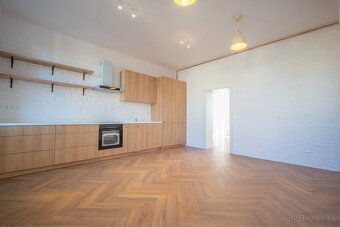 PRENÁJOM 4 izbového bytu 117m2 UL. 29. Augusta,Staré Mesto - 12