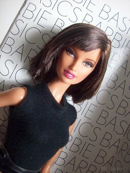 Zberatelska Barbie vyrocna Bob Mackie - 12
