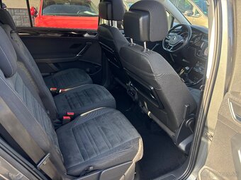 Volkswagen Touran 7miest 2.0tdi 110kw Pano Navi - 12