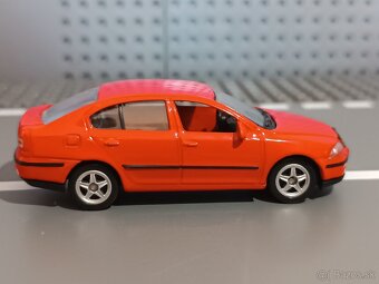 SIKU, MATCHBOX MODELY ÁUT - 12
