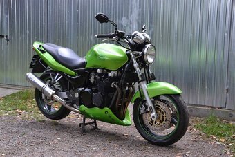 Kawasaki ZR-7 - 12