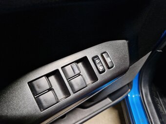 Toyota RAV4 4x4 2,5 Hybrid 114 kW Auto Full Led - 12