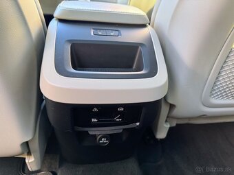 Volvo XC90 B5 Inscription 173KW DPH Jsem první majitel - 12