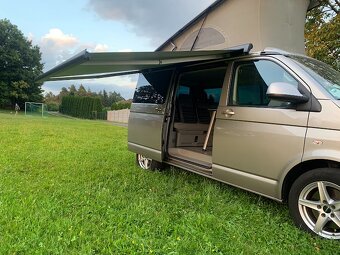 Volkswagen T5.1 California Beach 2.0TDi 4Motion DSG - 12
