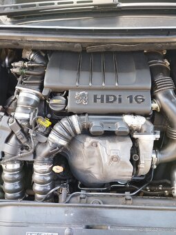 Peugeot 307 sw 1.6 hdi 80kw r.v2005 - 12