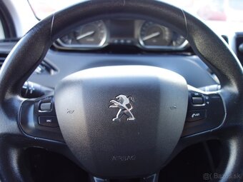 Peugeot 208 - 12