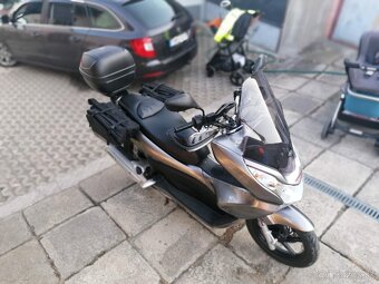 Honda PCX 125 - 12