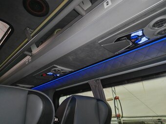 Mercedes-Benz Sprinter 516 - 12
