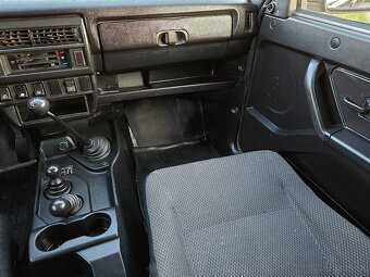 Lada Niva 1.7i 4x4 - 12