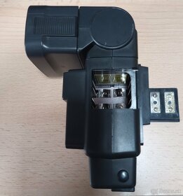 Sony Minolta blesky - 12