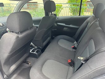 Škoda Fabia 1.4 16V (55 kW), rok 2005 - 12