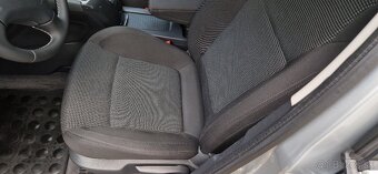 Peugeot 5008 1,6Hdi 82kW, M6, 3/2012. 98000km - 12