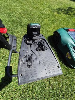 Robotická kosačka Parkside PMRA 20-Li B2 + garáž - 12