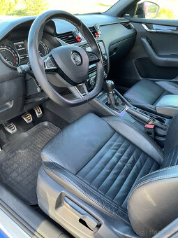 Škoda Octavia Combi 2.0 TDI DPF RS - 12