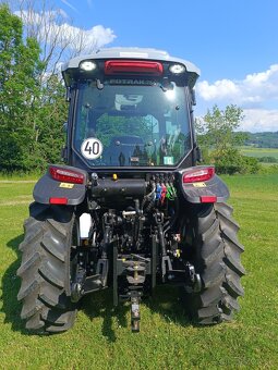 Nový traktor - 12