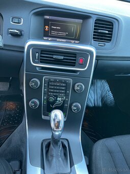 Volvo V 60 - 12