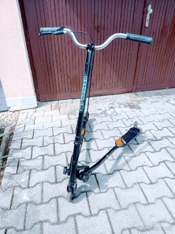 FLIKER worker - 12