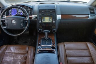 VOLKSWAGEN TOUAREG 3.0 V6 TDI 165kW 2006 - 12