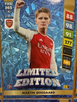 FIFA 365 ADRENALYN XL XXL ZBERATEĽSKÉ KARTIČKY FUTBALOVÉ - 12