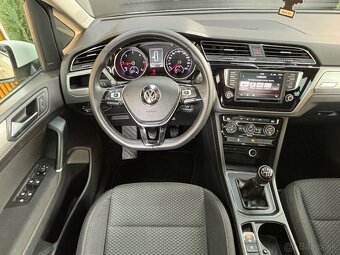 Volkswagen Touran 1.6 TDI  BMT Comfortline - 12