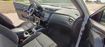 Nissan X- Trail T32 - 1,6 benzín - 12