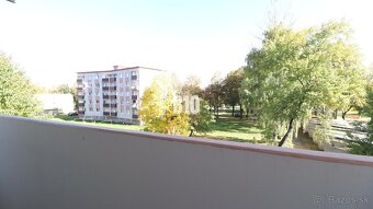 Novinka  Na predaj 2 izbový byt na Podháji - 12