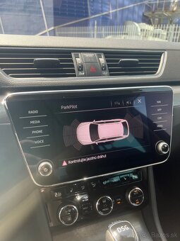 Predam Škoda Superb Style Combi Facelift 2.0 TDI DSG - 12