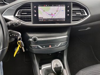 Peugeot 308 - 12
