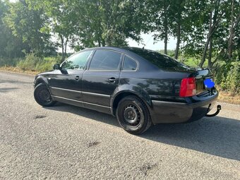 Volkswagen Passat - 12