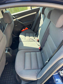 Škoda Octavia 2 Ambiente 1.6MPI - 12