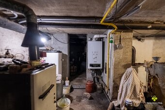 Rodinný dom v kľudnom prostredí blízko centra mesta - 12