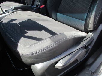 SSANGYONG TIVOLI 1,6e-XDi kamera ESP 2019 - 12