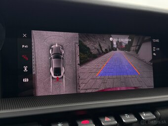 Porsche 911 Carrera 4 GTS - 12