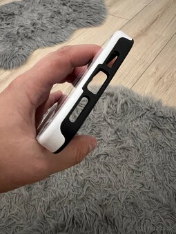 Clementina kryt 16 Pro Max - 12