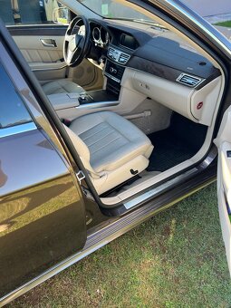 Mercedes E350 4matic - 12