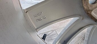 Predám originál VW Tiguan New York 5x112 R18 235/55 r18zimné - 12