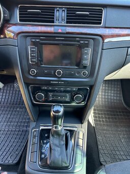 Škoda Superb Combi 2.0 TDI DSG - 12