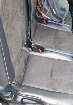TOYOTA  PRIUS + - 12