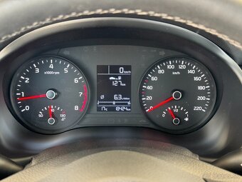 Kia Stonic 1,2 benzín, 2021 SR auto 1. majiteľ 18424km - 12