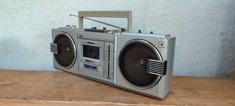 Radiomagnetofon JVC - 12